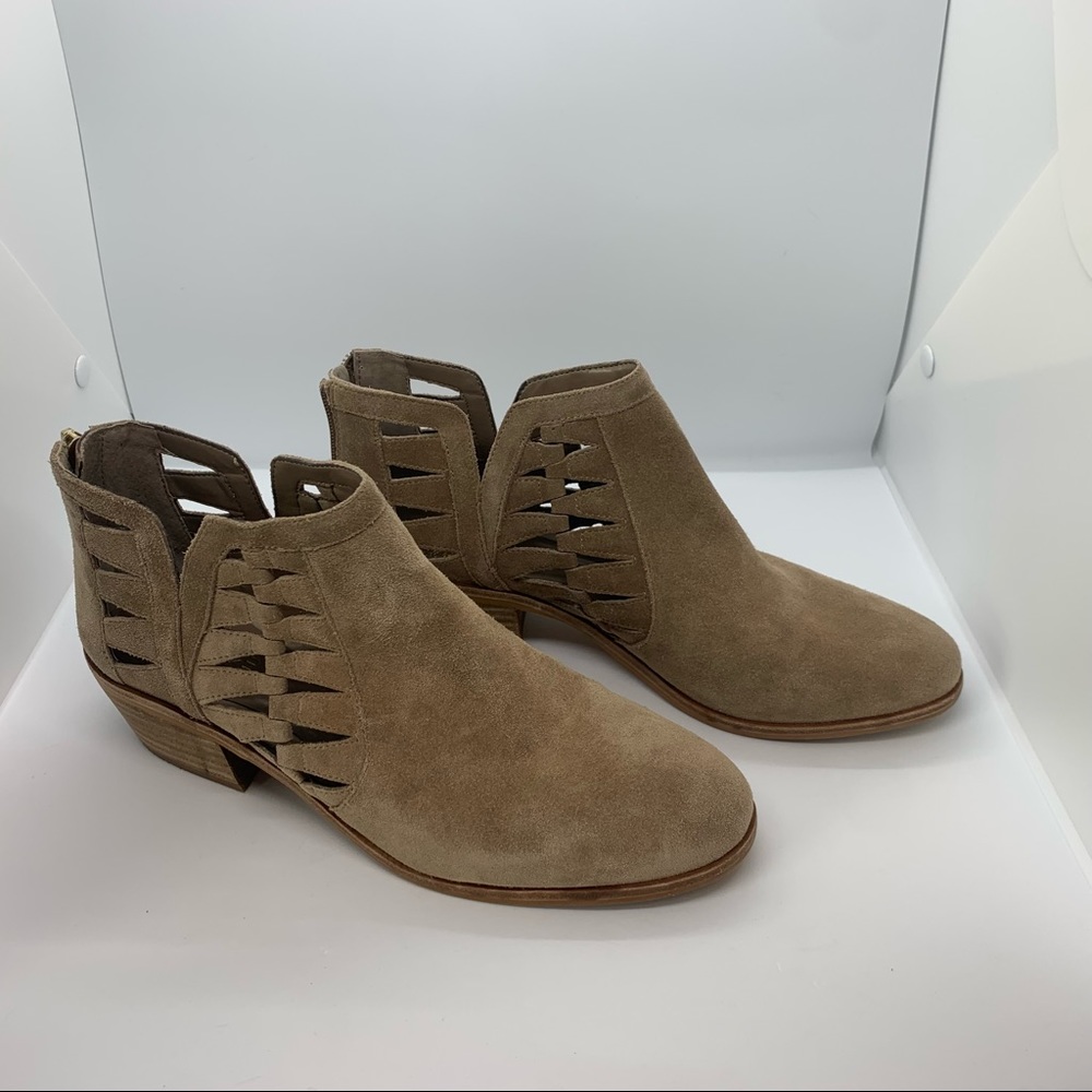 Vince Camuto Peera Cutout Bootie Tan Suede Women's Size 8